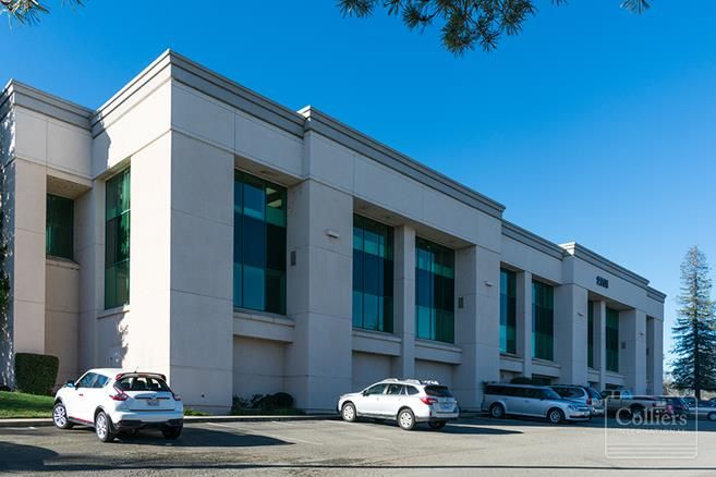 OLD EUREKA EXECUTIVE CENTER: 2701 Old Eureka Way, Redding, CA 96001